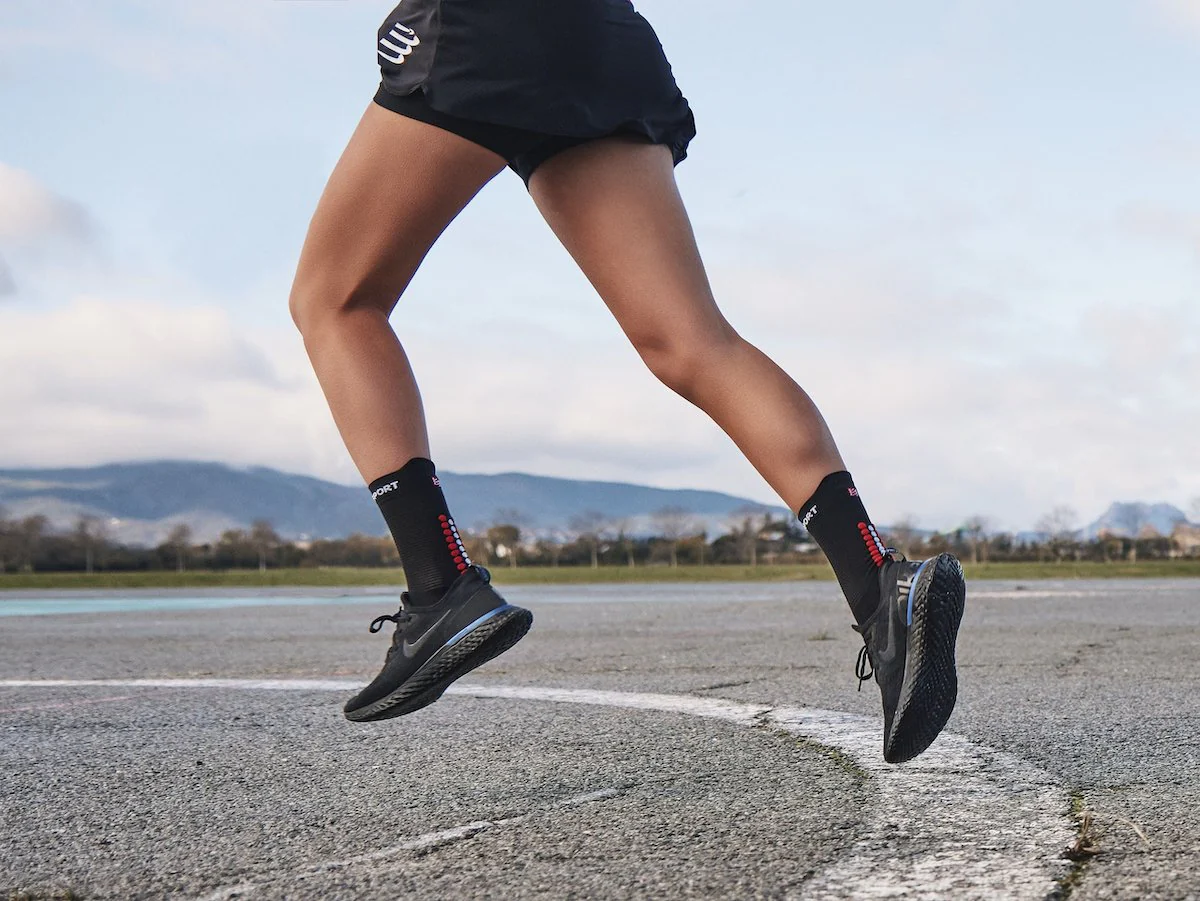 Compressport Pro Racing Socks Run V4.0 High - Image 39