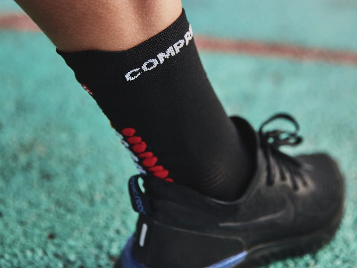 Compressport Pro Racing Socks Run V4.0 High - Image 40