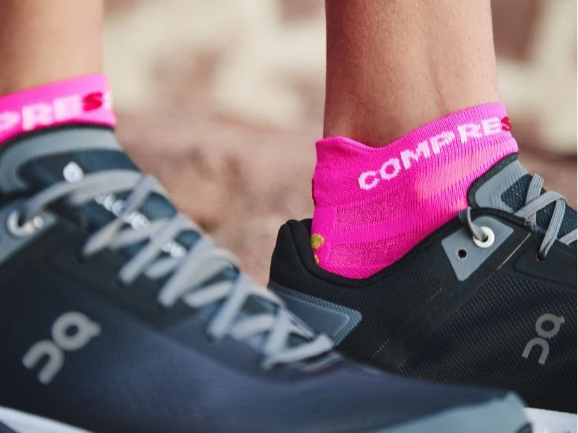 Compressport Pro Racing Socks Run V4.0 Ultralight Low - Image 25