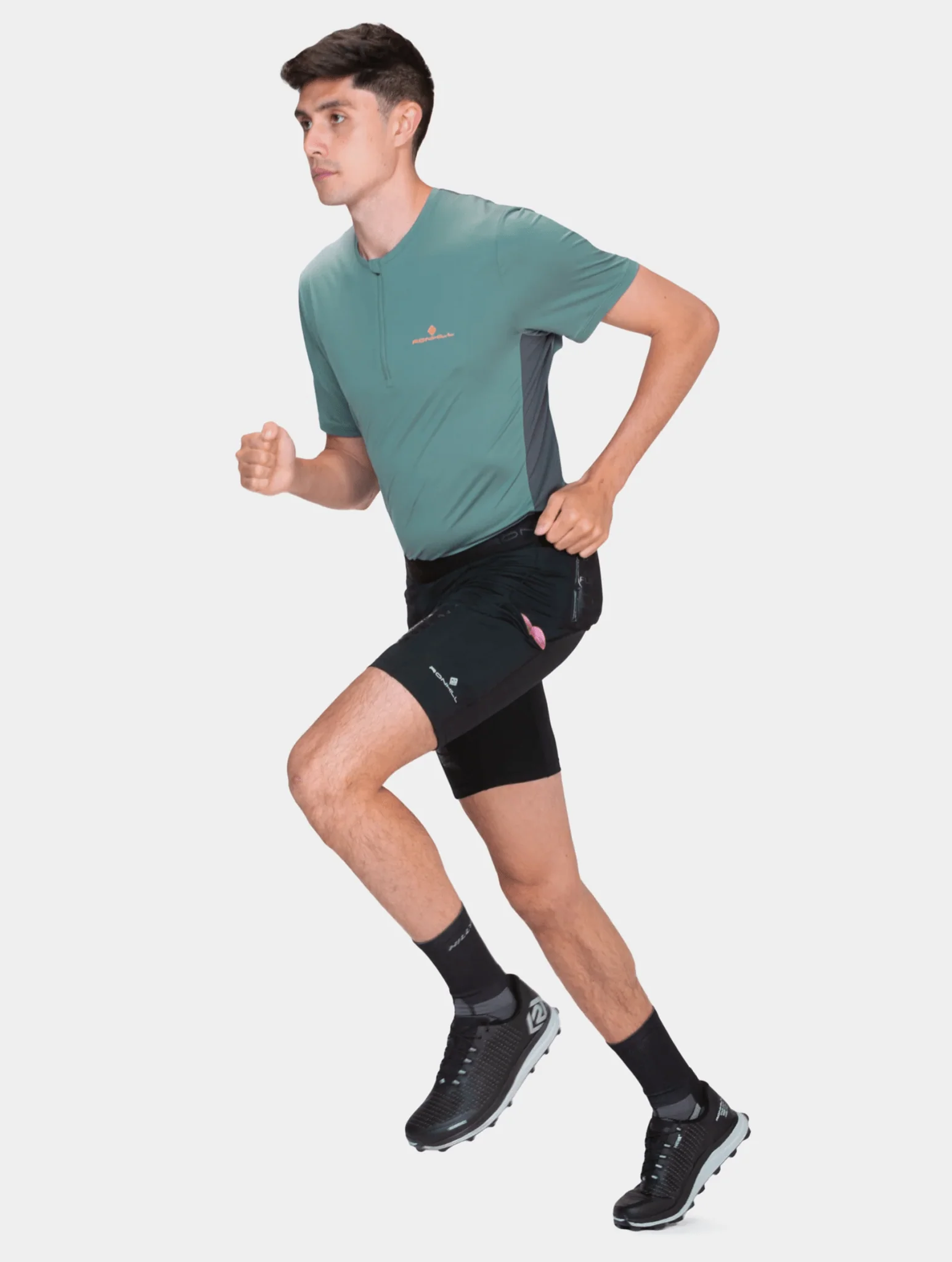 Ronhill Tech All-Terrain Stretch 8" Short Heren - Image 15